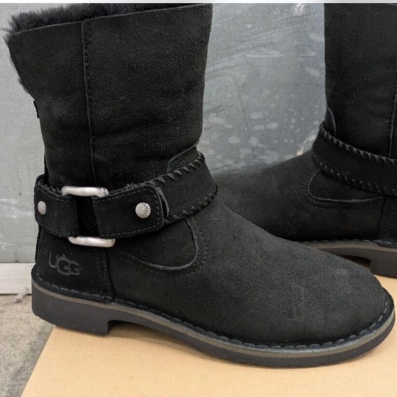 UGG Cedric Water Resistant Black Suede Sheepskin Buckle Boots Size 6 NEW - Picture 4 of 15